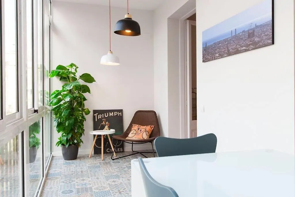 Perfectly Located 4Bed 4Bath Apartment In Eixample Barcelona